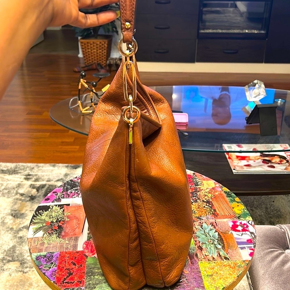 Authentic Coach pebble brown LEATHER BAG With clean inside. - Picture 3 of 11